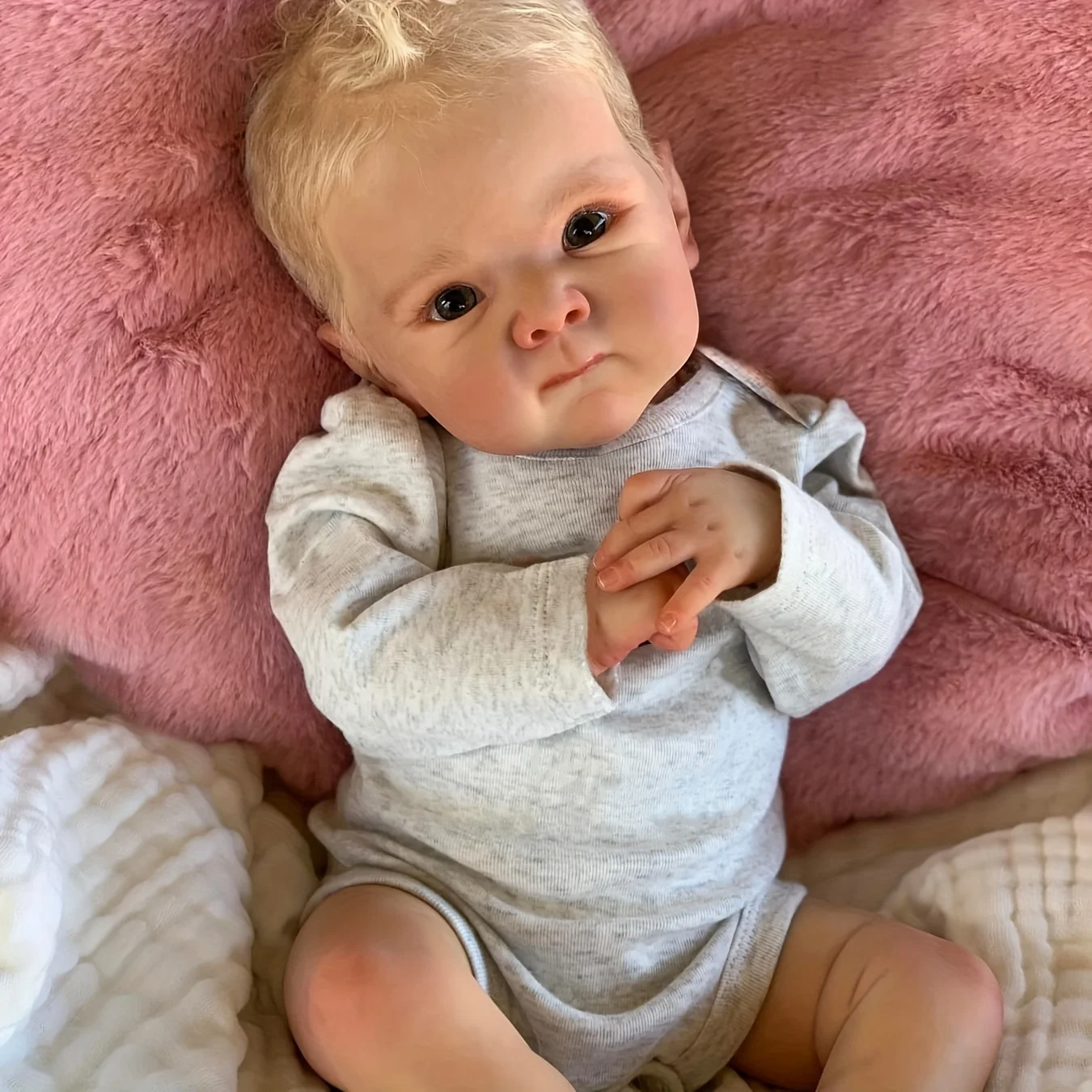 Nette Bettie 45CM Junge Reborn Puppen Ganzkörper Weiche Vinyl Puppe Gemalt Realistische Baby Puppe Spielzeug Für kinder Weihnachten geschenk Mu soias