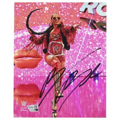Von Bianca Belair signiertes Foto – 20 x 25 cm Image