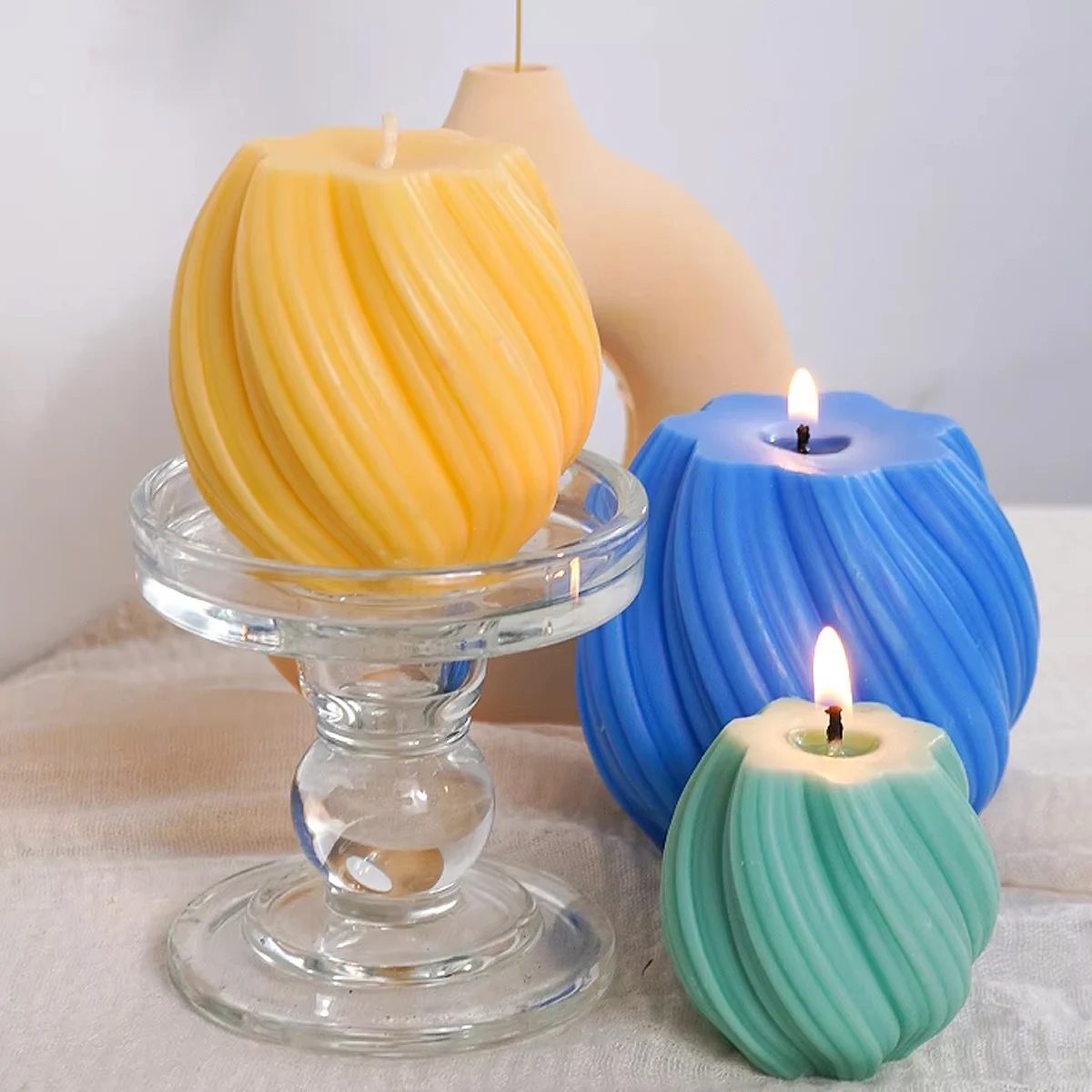 Unregelmäßige geometrische Welle Silikon Kerze Form DIY Duftkerzen Gips Handwerk Ornament machen Formen Home Decor liefert Image