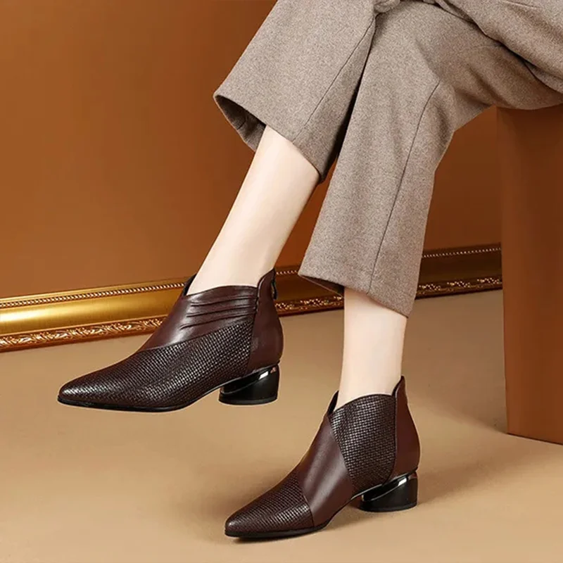 2024 Fashion Luxury Leather Ankle Boots Womens Pointed Toe Sneakers Autumn Shoes Ladies Office Low Heels