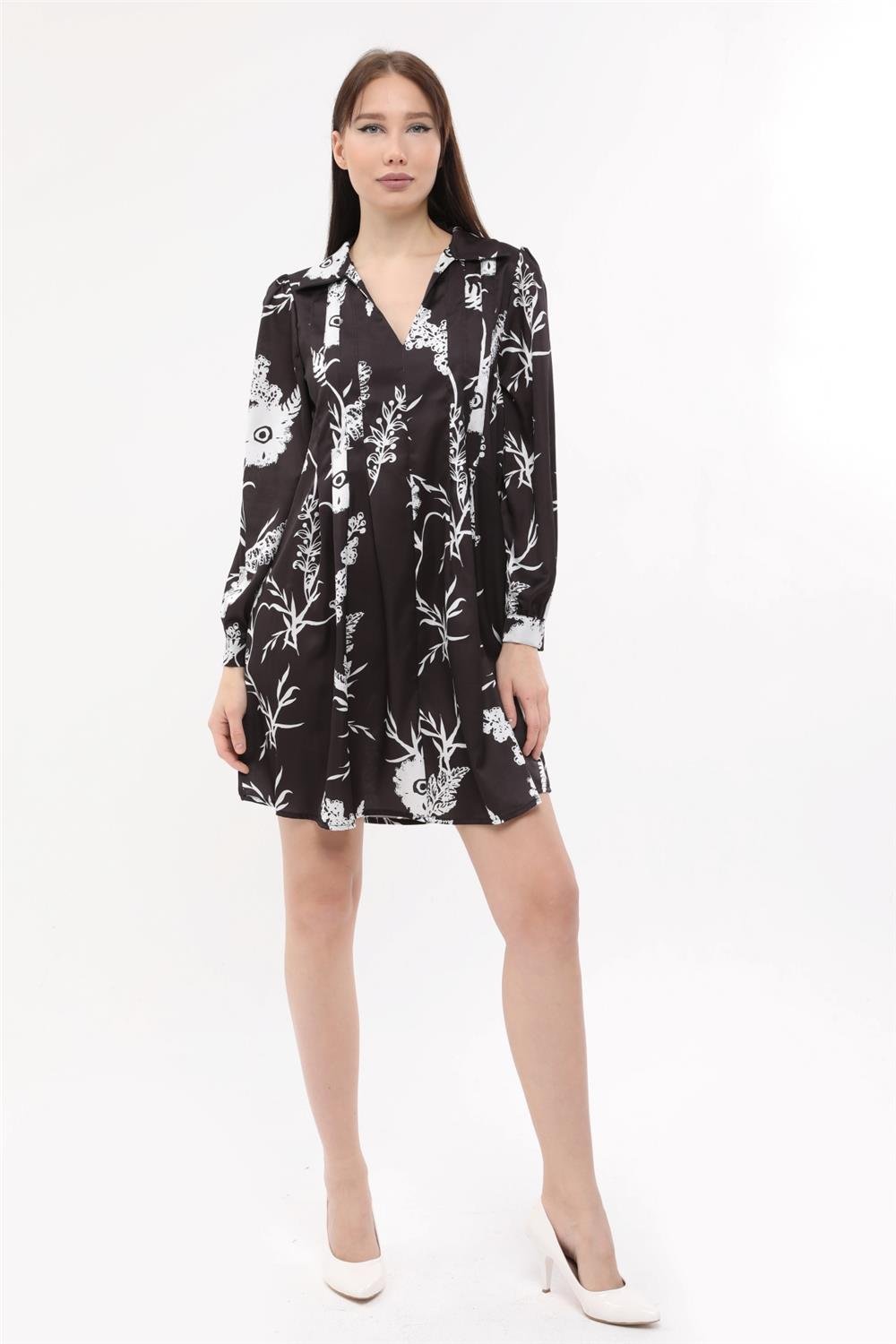 Gemustertes Kleid Image