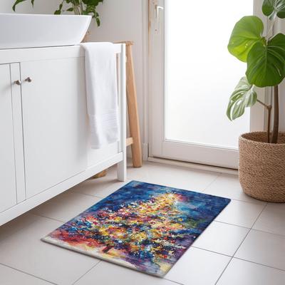 Machine Washable Indoor/ Outdoor Abstract Christmas Tree Chantille Rug