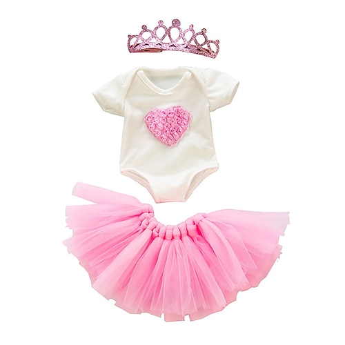 3-teiliges Geschenkset für amerikanische Puppenkleidung und Accessoires für 18-Zoll-Puppen, einschließlich Mantel und Kleid (ohne Puppe).