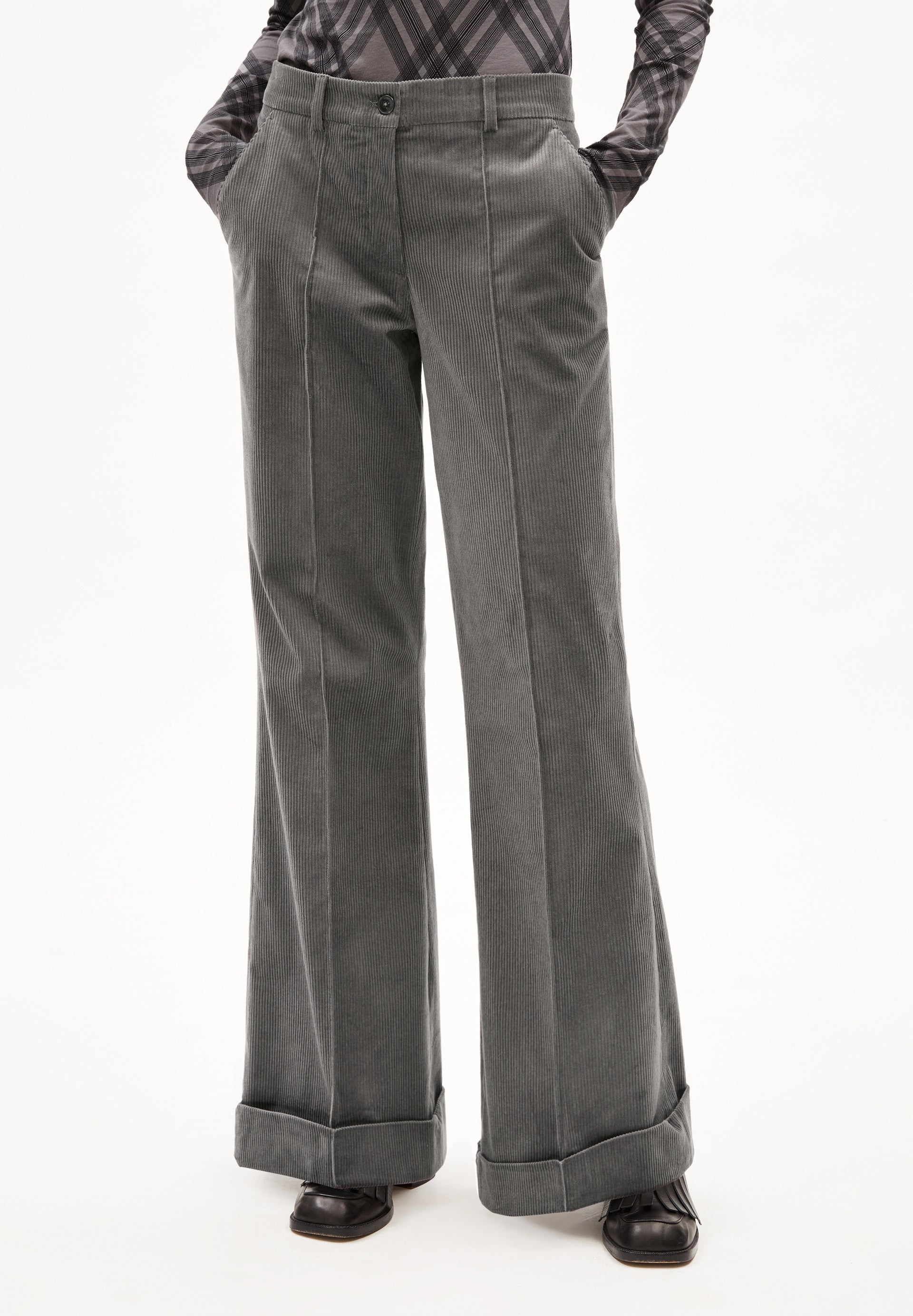 XELLAA CORDUROY | Webhose aus Bio-Baumwoll Mix - grau (S) Image
