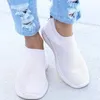 Frauen vulkan isierte Schuhe hochwertige neue Frauen Turnschuhe Slip on Flats Schuhe Frauen Slipper plus Größe 43 Walking Flat