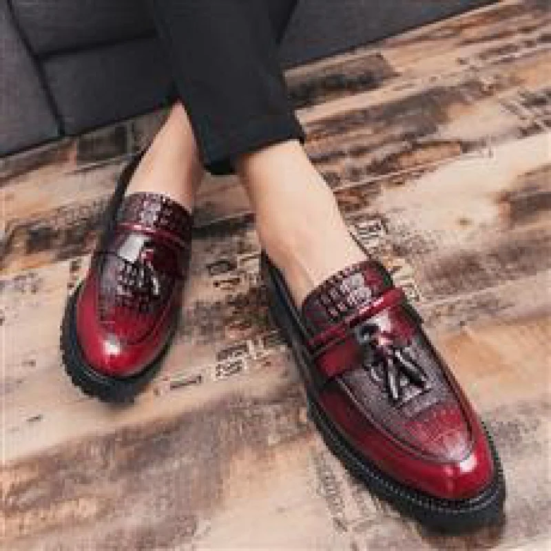 Neue hochwertige Lederschuhe schwarz rot 38-45 Größe gesalbte Zehen Herren schuhe Echt leder Mode Lack leder spitz auf Spitze