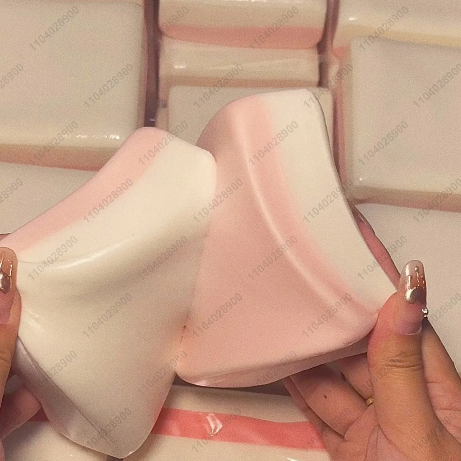 Erdbeer-Doppelschicht-Toast-Kuchen-Taba-Squishy, langsamer Rückprall, nasser und weicher, klebriger Kuchen, Kneifen, Dekompression, Hand, Entspannungsspielzeug, Geschenk Image