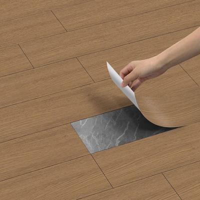 Selbstklebender Bodenaufkleber in Holzoptik, selbstklebende graue Vinyl-Bodenfliesen, Image