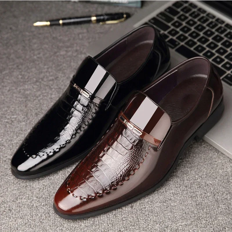 Neue 2024 Männer Leder Schuhe Business Klassische Büro Schuhe für Männer Krokodil Muster Männer Kleid Schuhe Atmungsaktiv Marke Casual Image