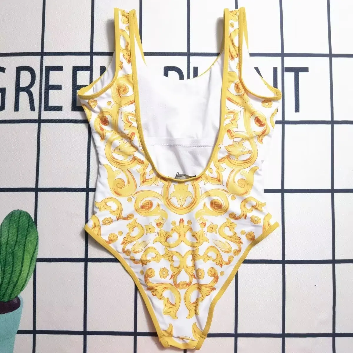 2024 nuovo design Sexy costumi da bagno interi per donna stampa floreale costume da bagno donna stile spiaggia popolare costume da bagno donna dorato