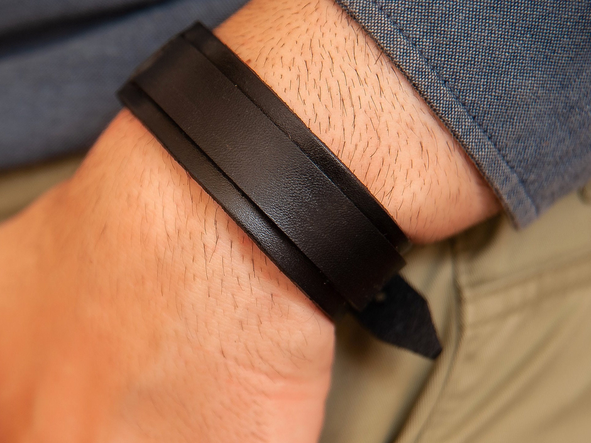 Bracciale da uomo personalizzato, bracciale in pelle nera, bracciale da uomo, bracciale in pelle da uomo, bracciale in pelle regolabile, regalo per lu