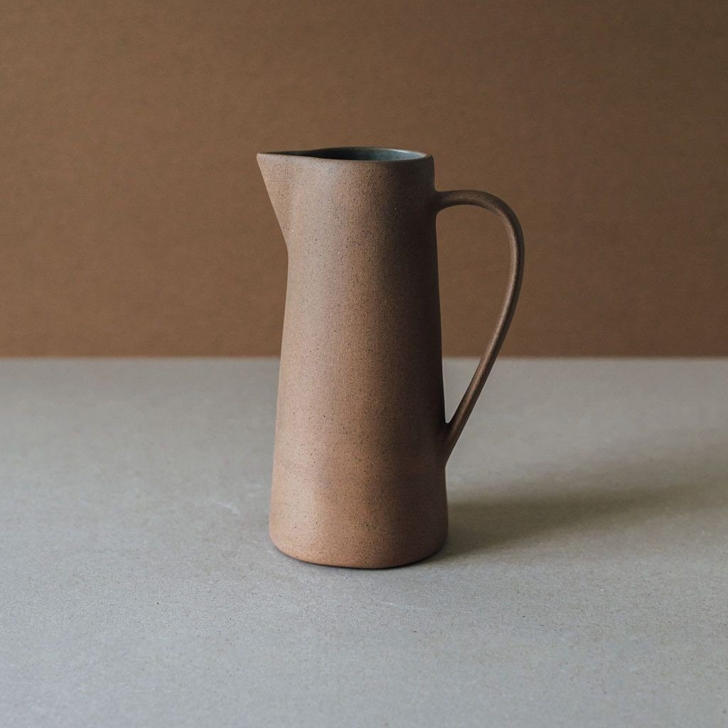 Brocca in terracotta fatta a mano - Brocca per acqua in argilla rustica e moderna