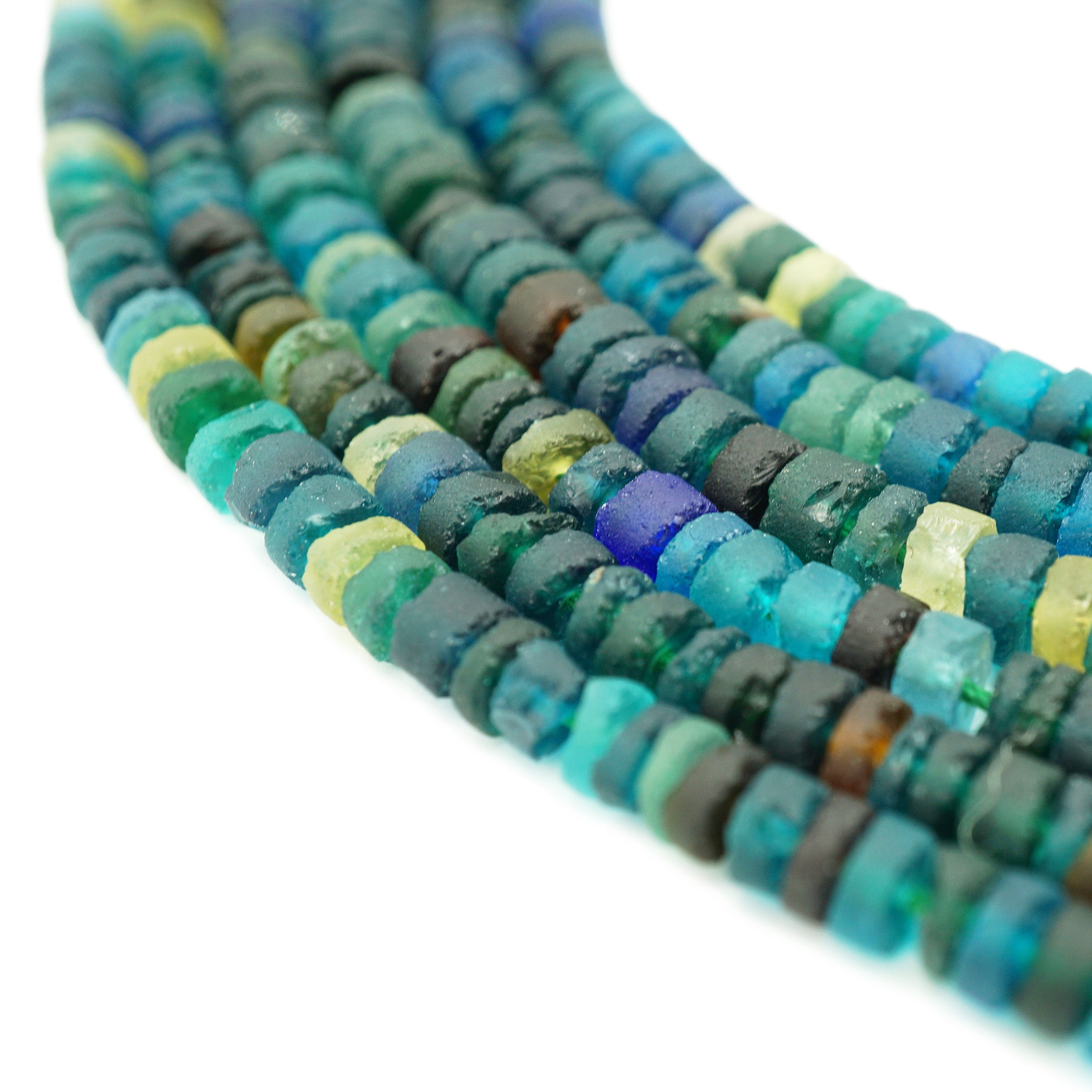 Perline Heishi in vetro antico romano afghano blu (5 mm) Vetro riciclato raro blu scuro, verde acqua e verde dall'Afghanistan all'ingrosso (1662F687)