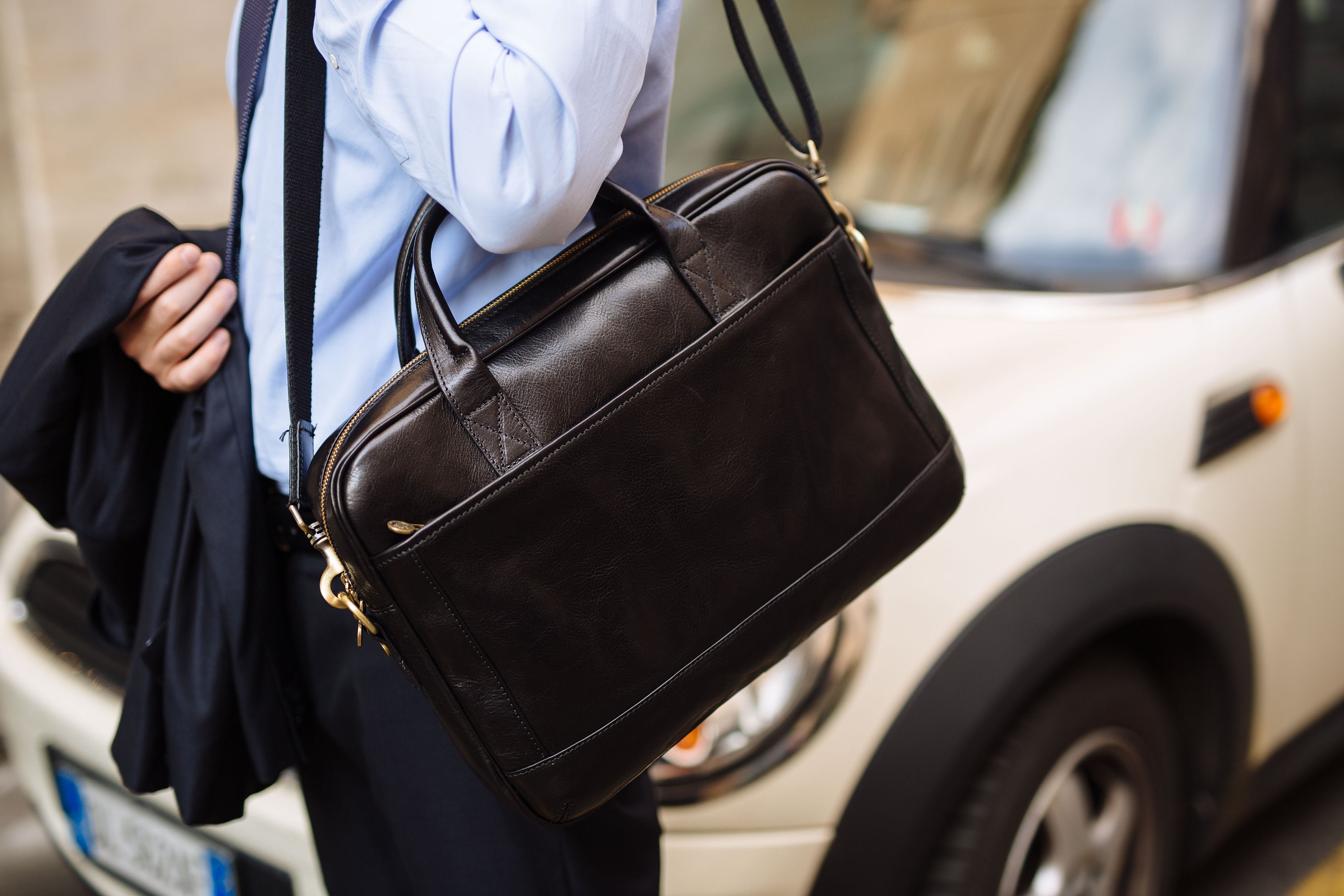 CONSEGNA IN 48 ORE, Borsa portadocumenti in pelle marrone realizzata a mano: Borsa per laptop in pelle italiana