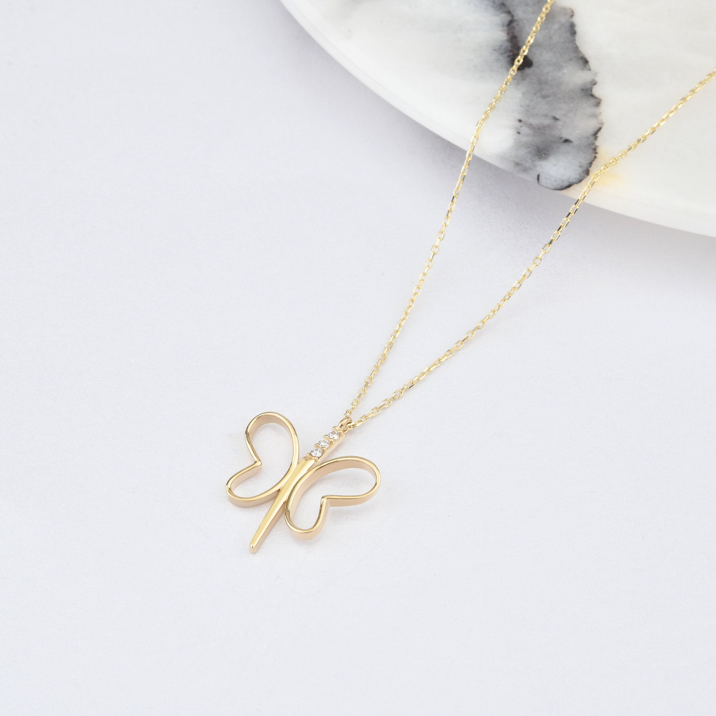 Collana a forma di farfalla in oro 14K, collana a forma di farfalla in oro, collana con ciondolo a forma di farfalla, ciondolo a forma di farfalla in
