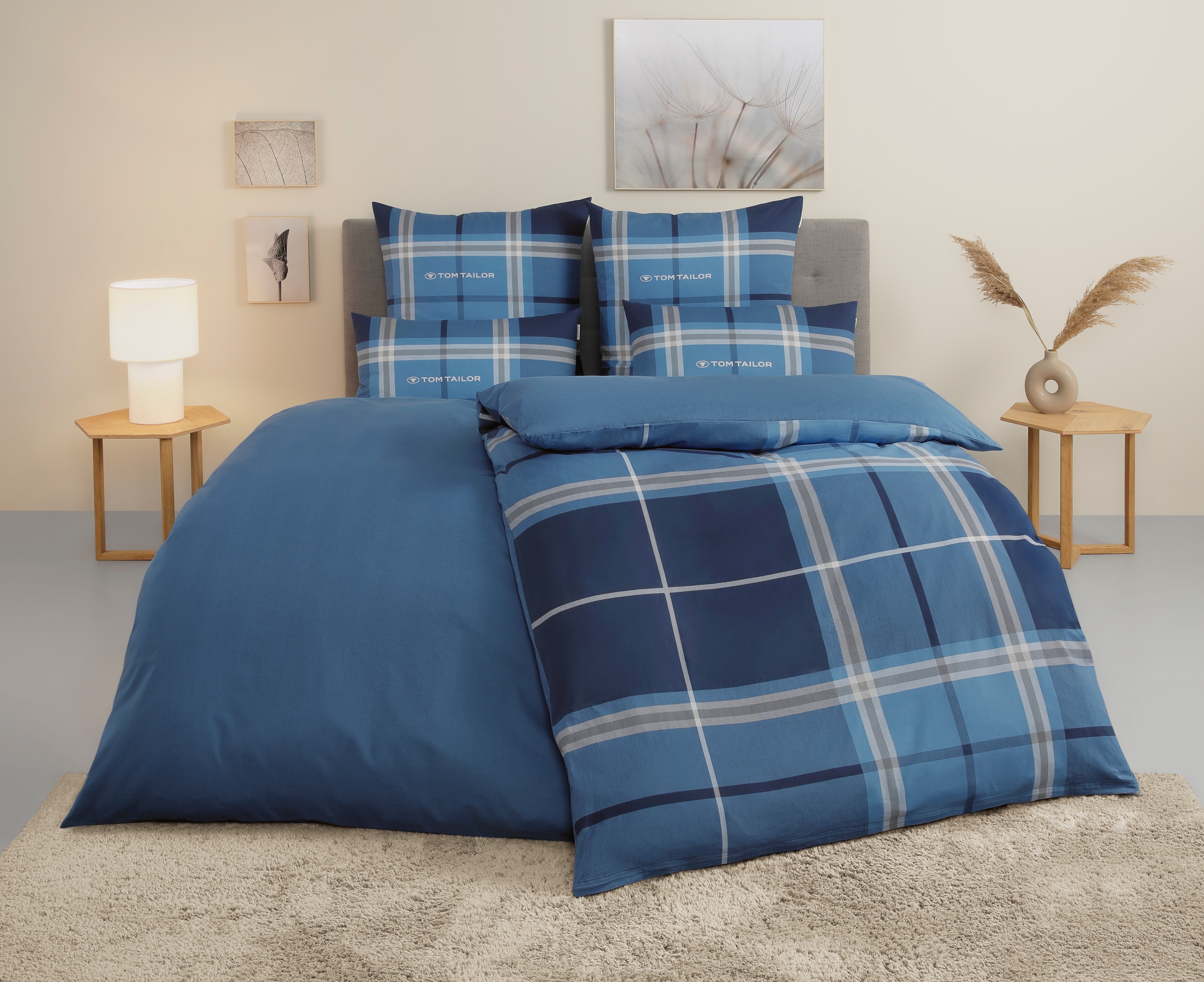 Wendebettwäsche TOM TAILOR HOME "Eric in Gr. 135x200 oder 155x220 cm", blau (blau, marine), B/L: 135cm x 200cm, 1 Stk., 1 Stk., Renforcé, B/L: 80cm x 80cm, 3, Renforcé, Obermaterial: 100% Baumwolle, Bettwäsche, Wendebettwäsche, mit Reißverschluss,...