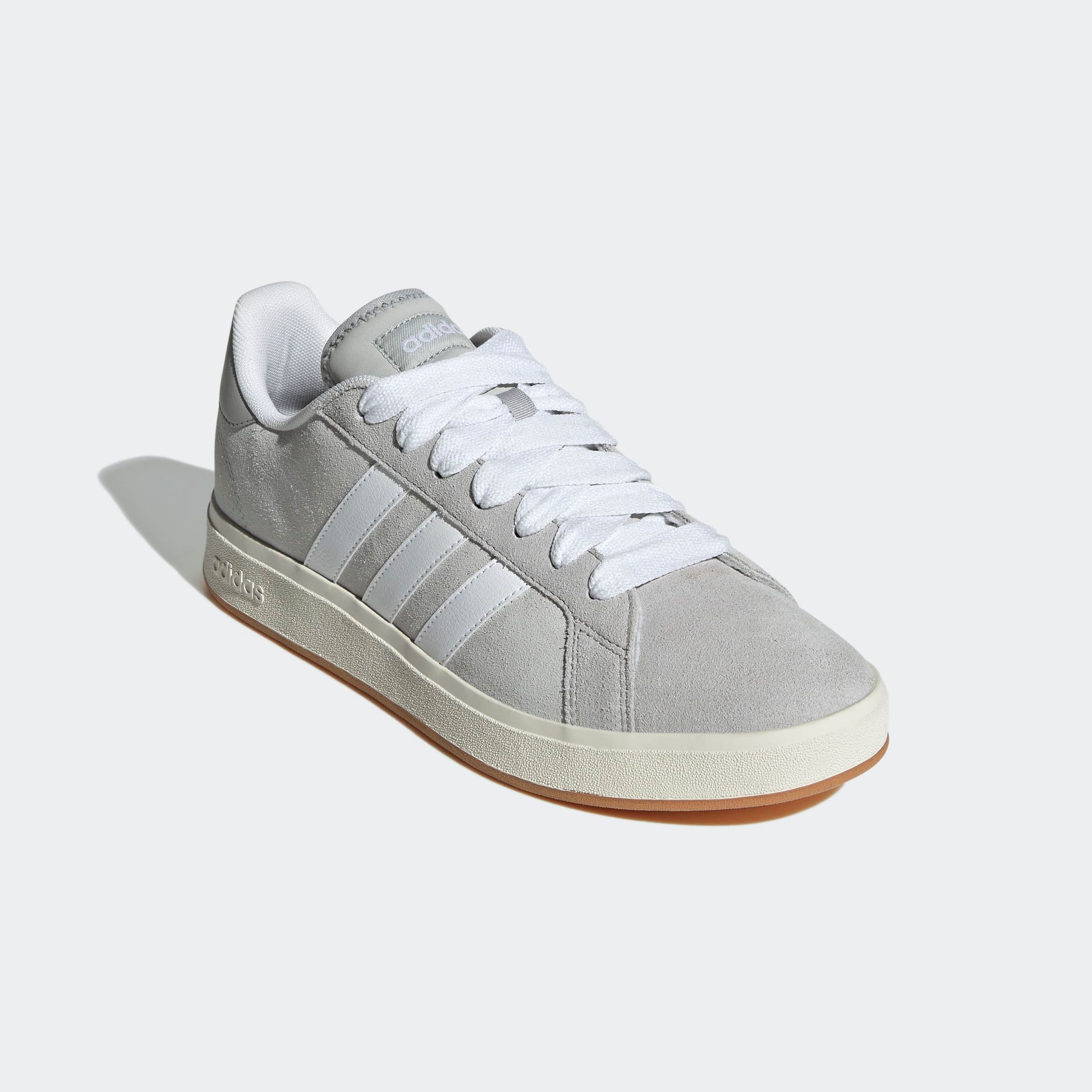 Sneaker ADIDAS SPORTSWEAR "GRAND COURT BASE 00S", Herren, Gr. 44,5, grau (grau two, cloud weiß, gum10), Leder, Synthetik, Schuhe Sneaker, Design auf den Spuren des adidas Campus 00
