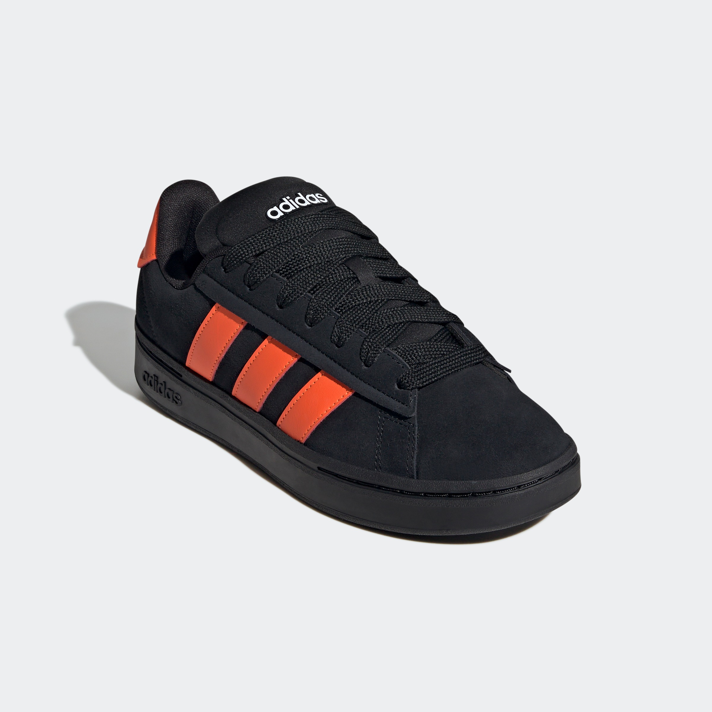 Sneaker ADIDAS SPORTSWEAR "GRAND COURT ALPHA", Herren, Gr. 46, schwarz (core schwarz, impact orange, cloud weiß), Leder, Synthetik, Schuhe Sneaker, Design inspiriert vom adidas Campus 00