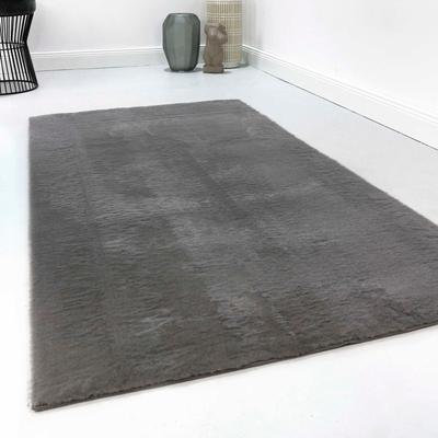 Teppich HOMIE LIVING "Villa Rosso", grau (anthrazit), B:120cm H:15mm L:170cm, Polyester, Teppiche, Kurzflor, Uni Farben, leicht glänzende Optik Image