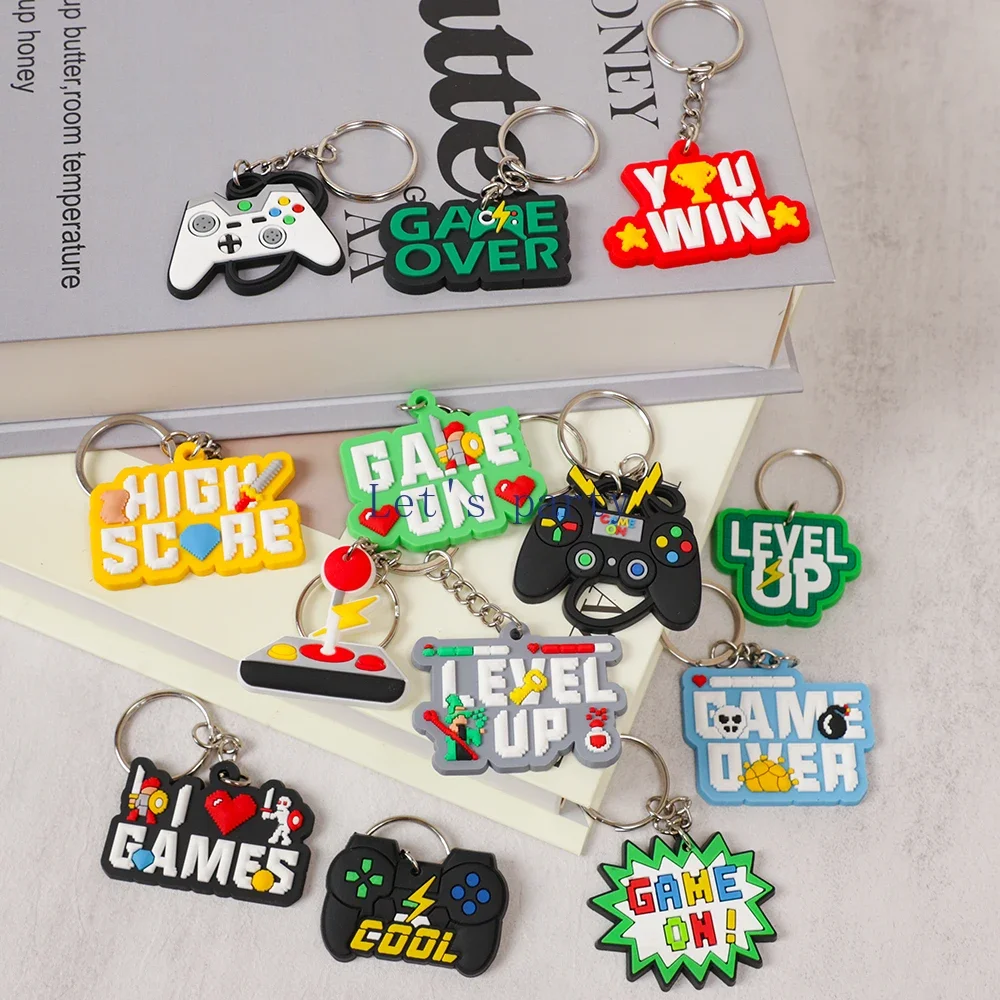 13 Stück Videospiel auf Thema PVC Schlüsselanhänger GamePad Level Up Rucksack Anhänger für Junge Game Night Geburtstag Partybevorzugungen Goodie Bag Image