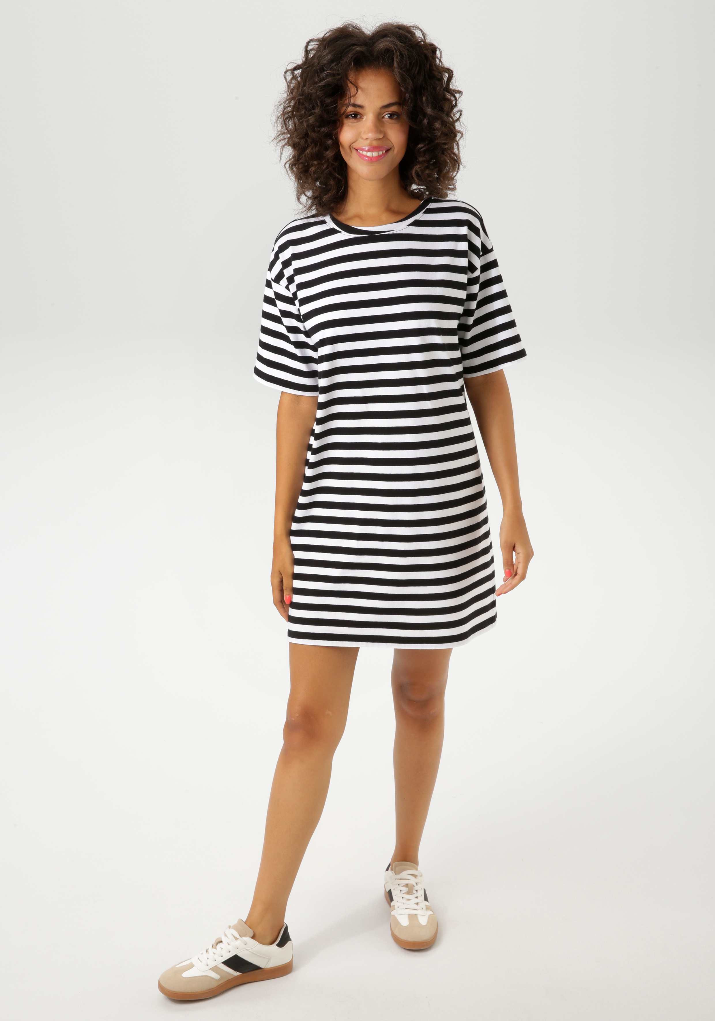 Sommerkleid ANISTON CASUAL, Damen, Gr. 36, N-Gr, schwarz-weiß (schwarz, weiß), Single Jersey, Obermaterial: 95% Baumwolle, 5% Elasthan, gestreift, Casual, figurumspielend kniefrei, Rundhals, Kleider, im Streifen-Dessin Image