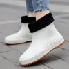 Frau Regen Schuhe Wasserdichte Gummi Stiefel Damen Casual Non-slip Wohnungen Regen Boot Weibliche Isolierte Garten Galoschen 2024