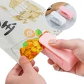 Mini macchina per sigillare sacchetti di calore Sacchetti sigillanti per sacchetti di plastica termica Chiusura per sacchetti per alimenti Sigillatore portatile Accessori da cucina