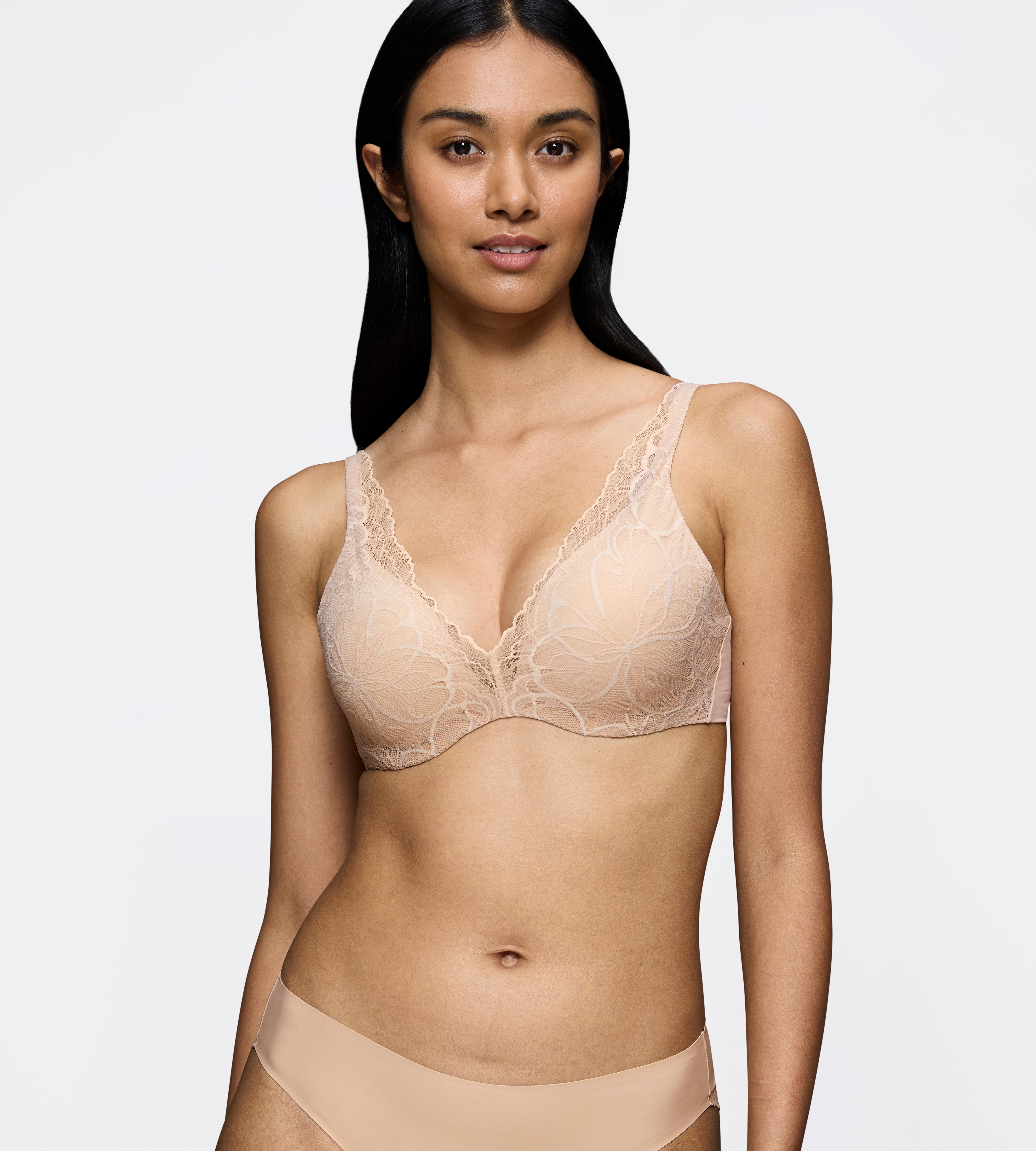 Bügel-BH TRIUMPH "Body Make-Up Illusion Lace", Damen, Gr. 70, Cup B, beige, Microtouch, Obermaterial: 51% Polyamid, 35% Polyester, 14% Elasthan, leicht glänzend, unifarben, BHs Bügel-BH, Komfort-Bügel, wattiert, Spitze, weiche Microfaser, tiefes...