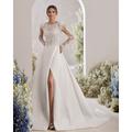 Halle Vintage Royal Stil Hochzeitskleider A-Linie Boot-Ausschnitt Lange Ärmel Gericht-Schleppe Satin Brautkleider mit einfarbiger Farbe