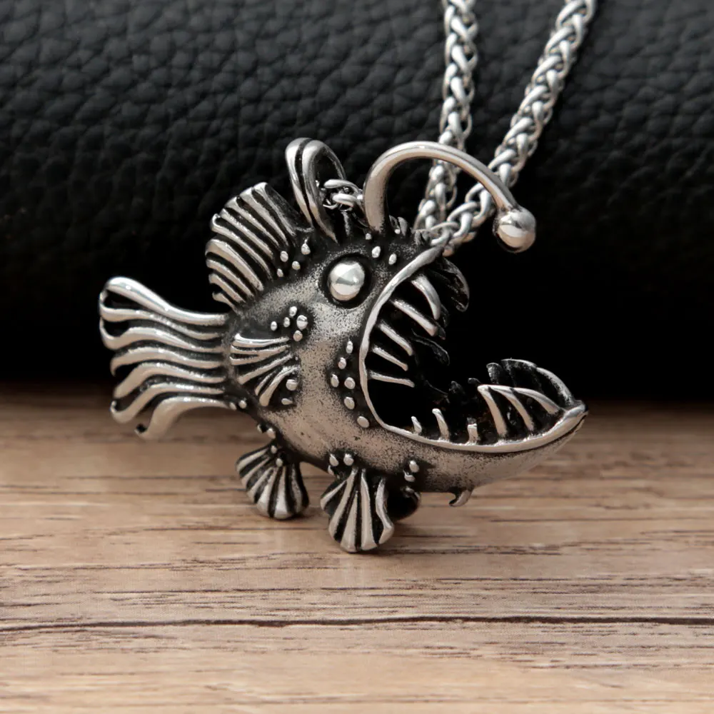 Punk scheletro pesce collana gotica per uomo donna Vintage lanterna pesce collana pendente gioielli Biker in acciaio inossidabile all'ingrosso