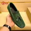 Yrzl Mann Schuhe hand gefertigte Pu Leder Männer Freizeit schuhe Marke 2024 Herren atmungsaktive Slip auf grünen Fahr schuhen plus Größe 38-48