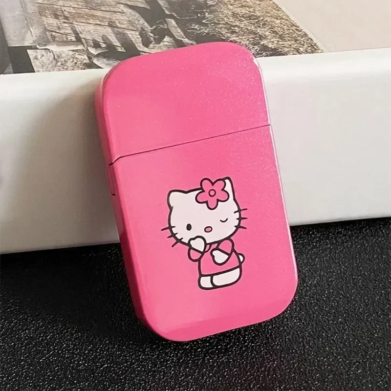 Kawaii Pink Hello Kitty Katzenfeuerzeug MyMelody Kuromi Cinnamo Sanrioed Creative Igniter Winddichte rote Flammenfeuerzeuge Schnelle Lieferung