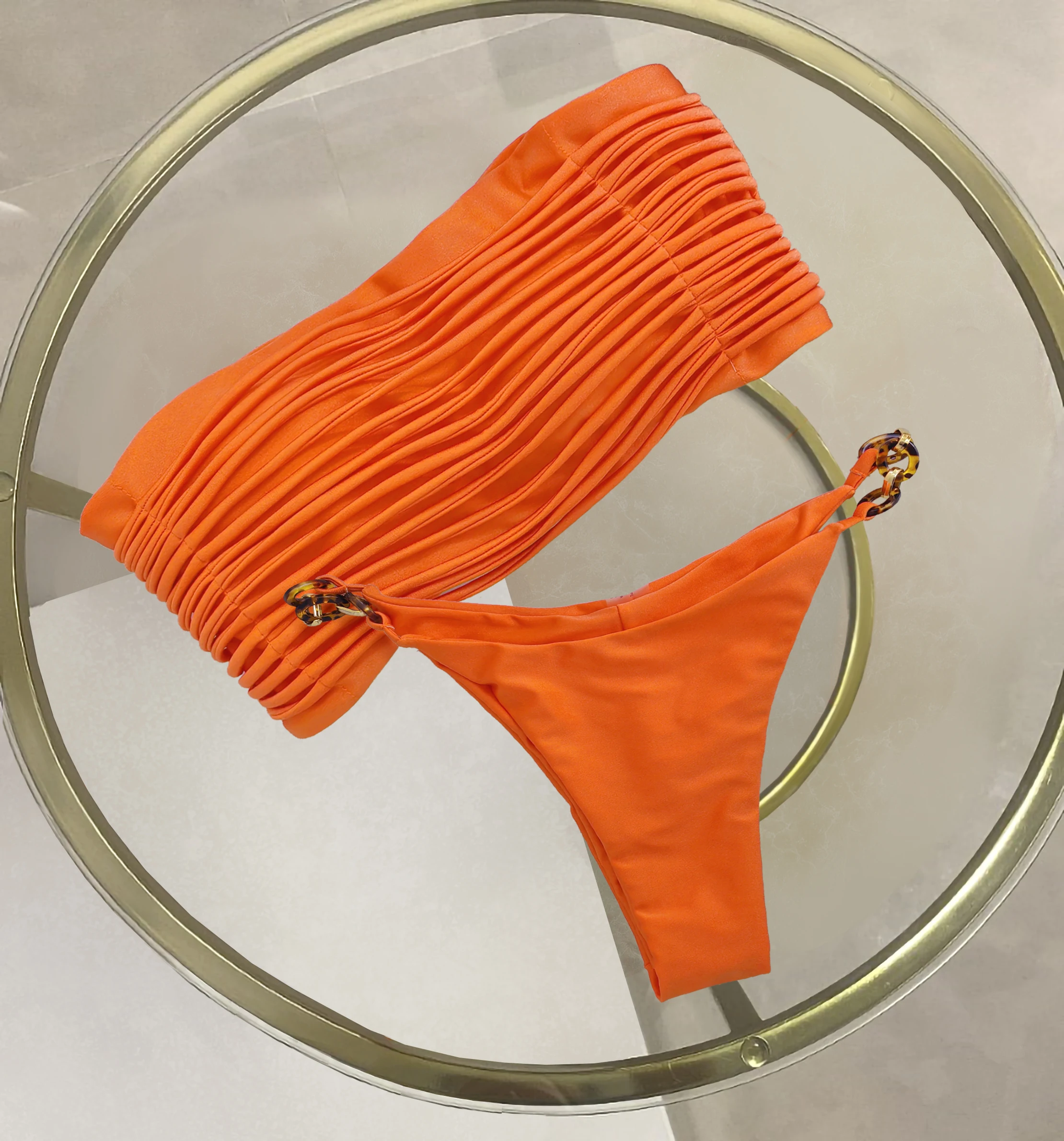 2023 Neues sexy orangefarbenes Bikini-Set mit plissiertem Design und goldenen Ringen – verstellbare Träger, perfekt für Strandkleidung und Poolpartys Image