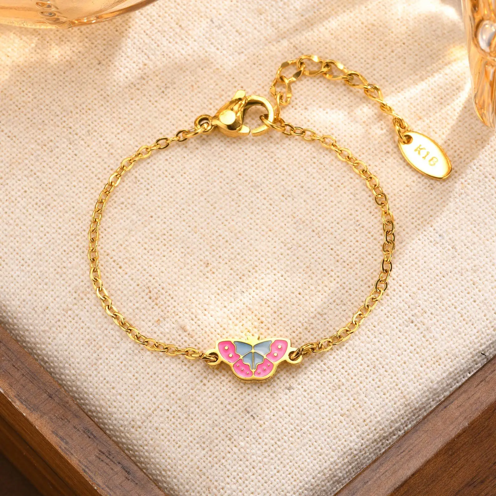 Schmetterlingsarmband für Babys, Jungen und Mädchen, goldfarbene Edelstahlarmbänder, Babyparty-Geburtstagsgeschenk, nicht allergisch Image