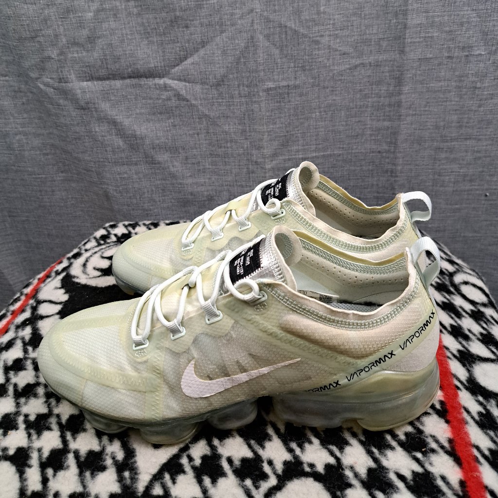 Nike Shoes | %Nike Air Vapormax 2019 Barely Grey Size 10.5 Mens Ar6631-005 Men A9 | Color: Cream/Gray | Size: 10.5