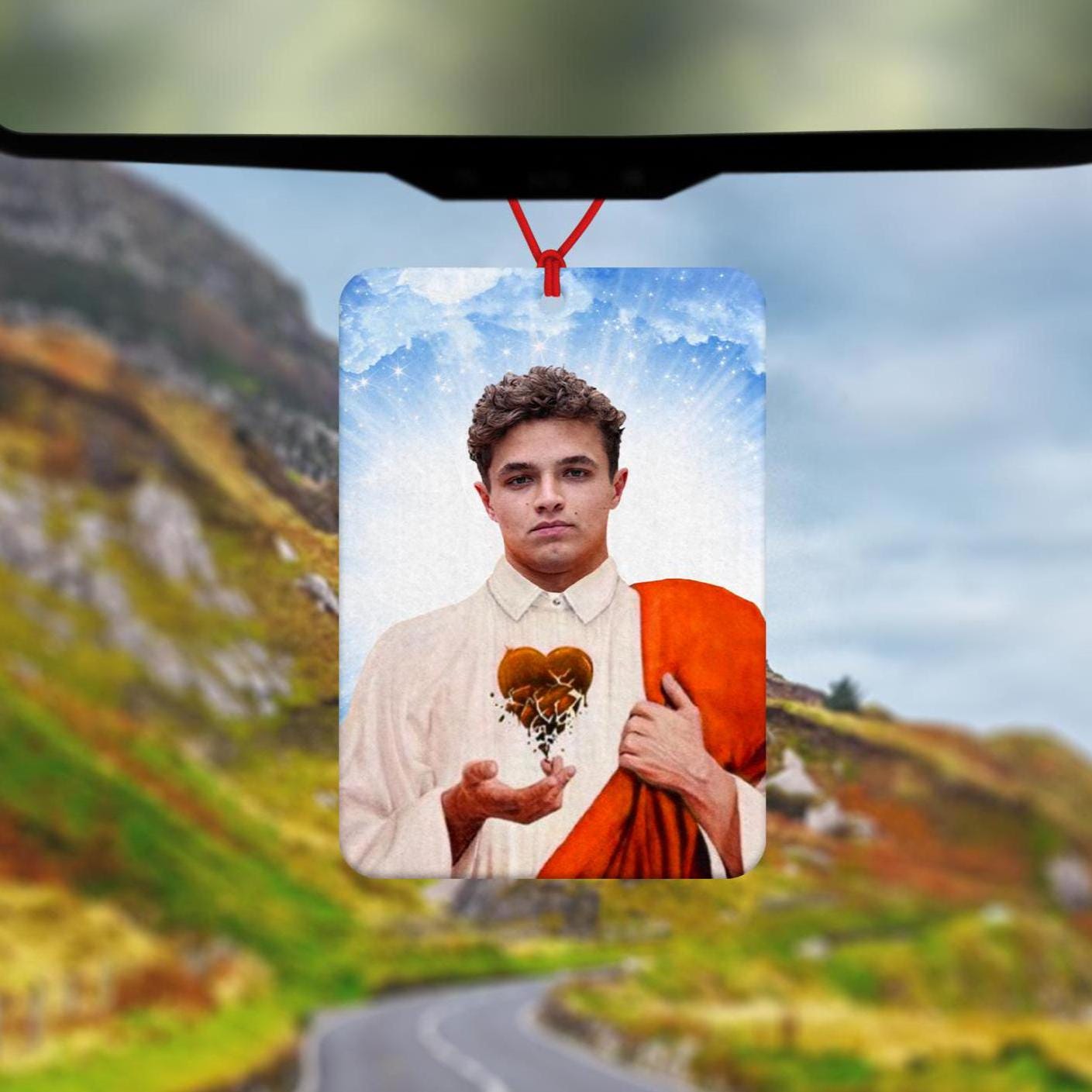 Deodorante per auto ispirato a Lando Norris - Saint Lando - Accessori per auto - Formula 1 - Fan di F1 - Regali per lui - Regali per lei - Regalo di c