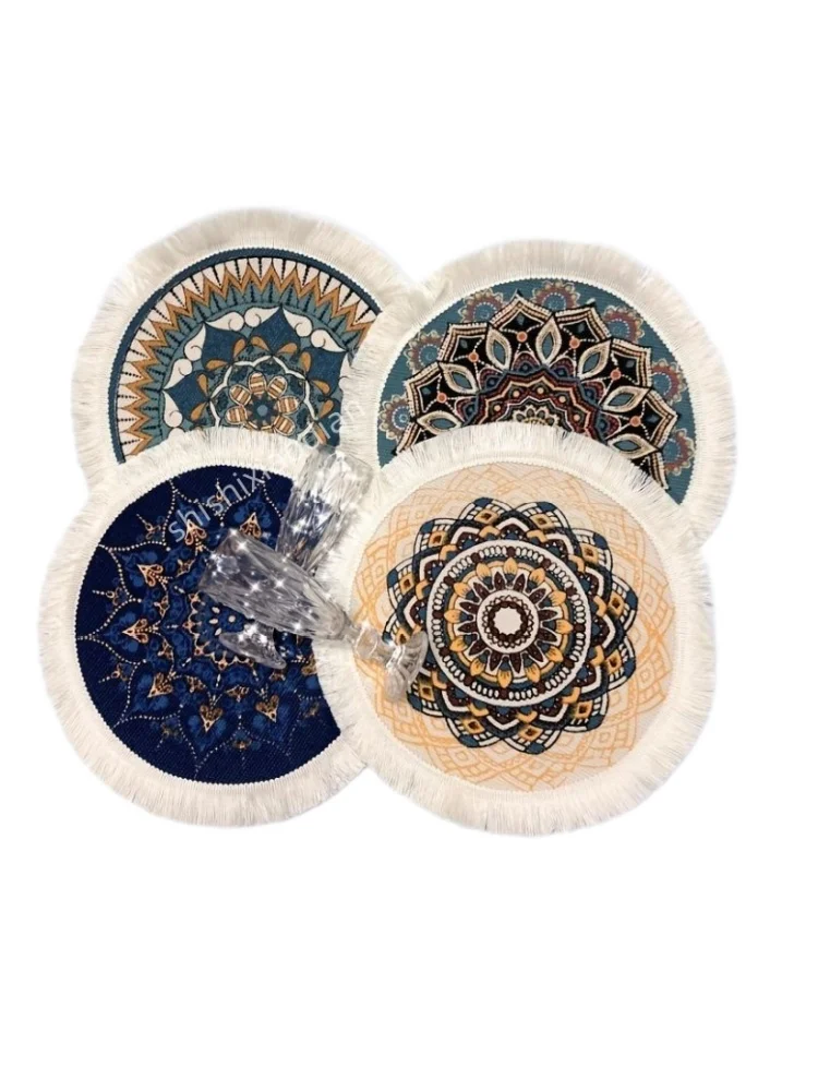 4 stücke Bohemian Resort Stil runde Platte Matte Mandala Quaste Spitze Tischset, isolierte Tisch dekoration Tischset Baumwolle gewebte Matte Image
