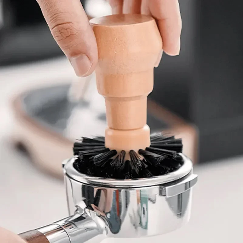 54/58mm Manipulation Holz Barista Kaffee bürste Bürste mit Sieb träger Werkzeug Reinigung Espresso maschine Brühkopf Reinigungs bürste Image