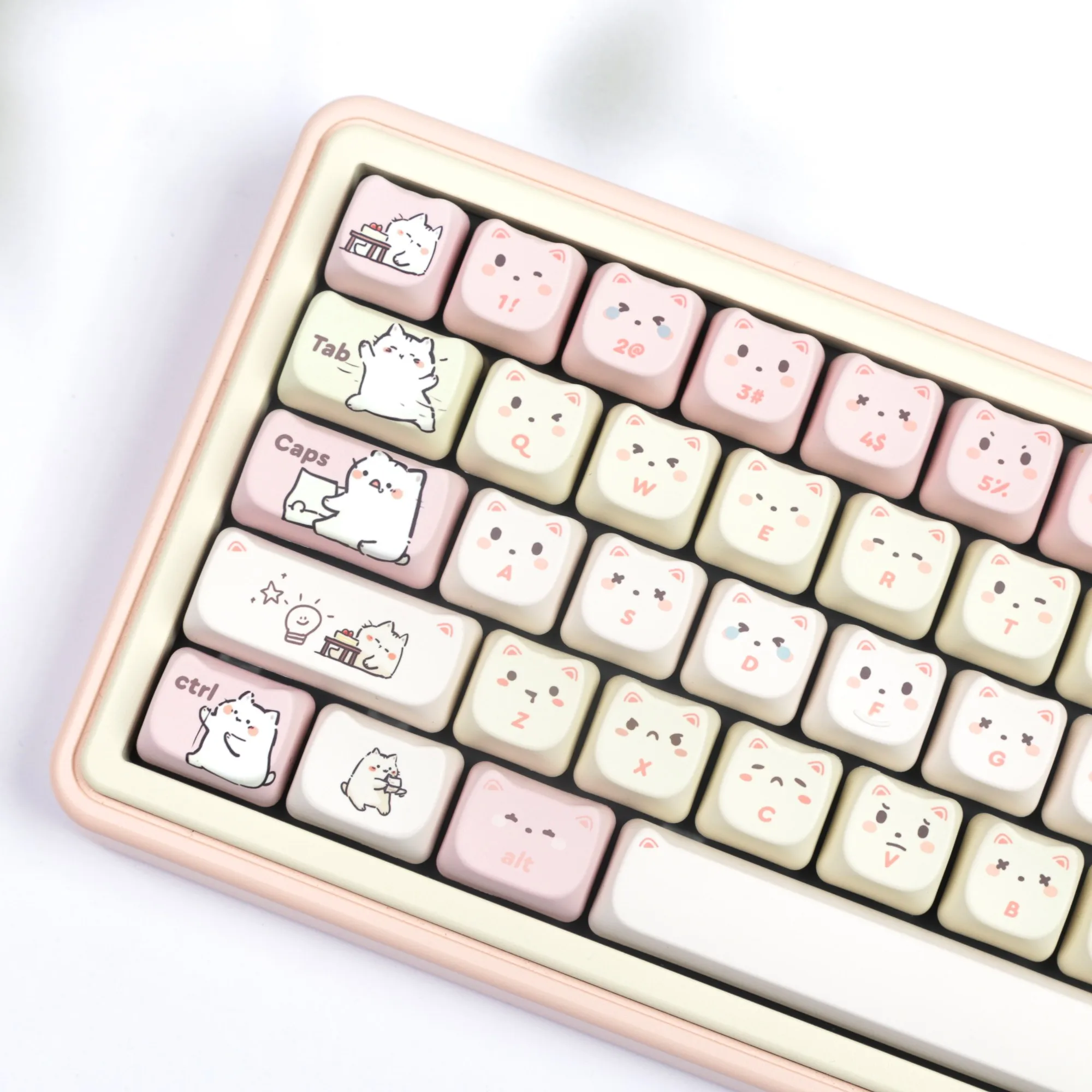 PBT-Tastenkappen, MAO-Profil, Farbsublimation, niedliche rosa Tastenkappe für mechanische Tastatur, Gril-Geschenk, individuelle DIY 61 75 82-Tasten-Tastatur Image