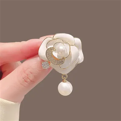 1Pc Camellia Brooch, Elegant And Luxurious Jewelry For Men And Women's Parties And Banquets,