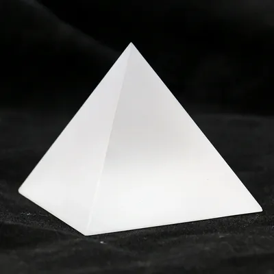 60mm Opalescent Egypt Pyramid Glass Crystal Ornament Charm Geometric Crafts Paperweight Figurines