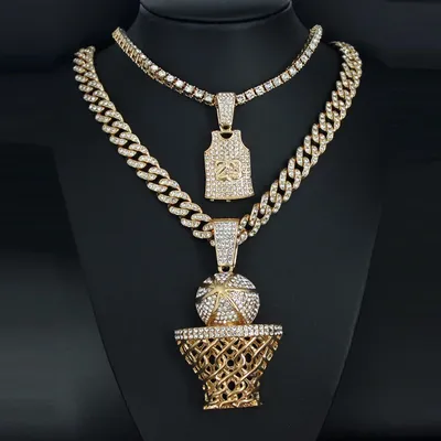 Necklaces+Pendants