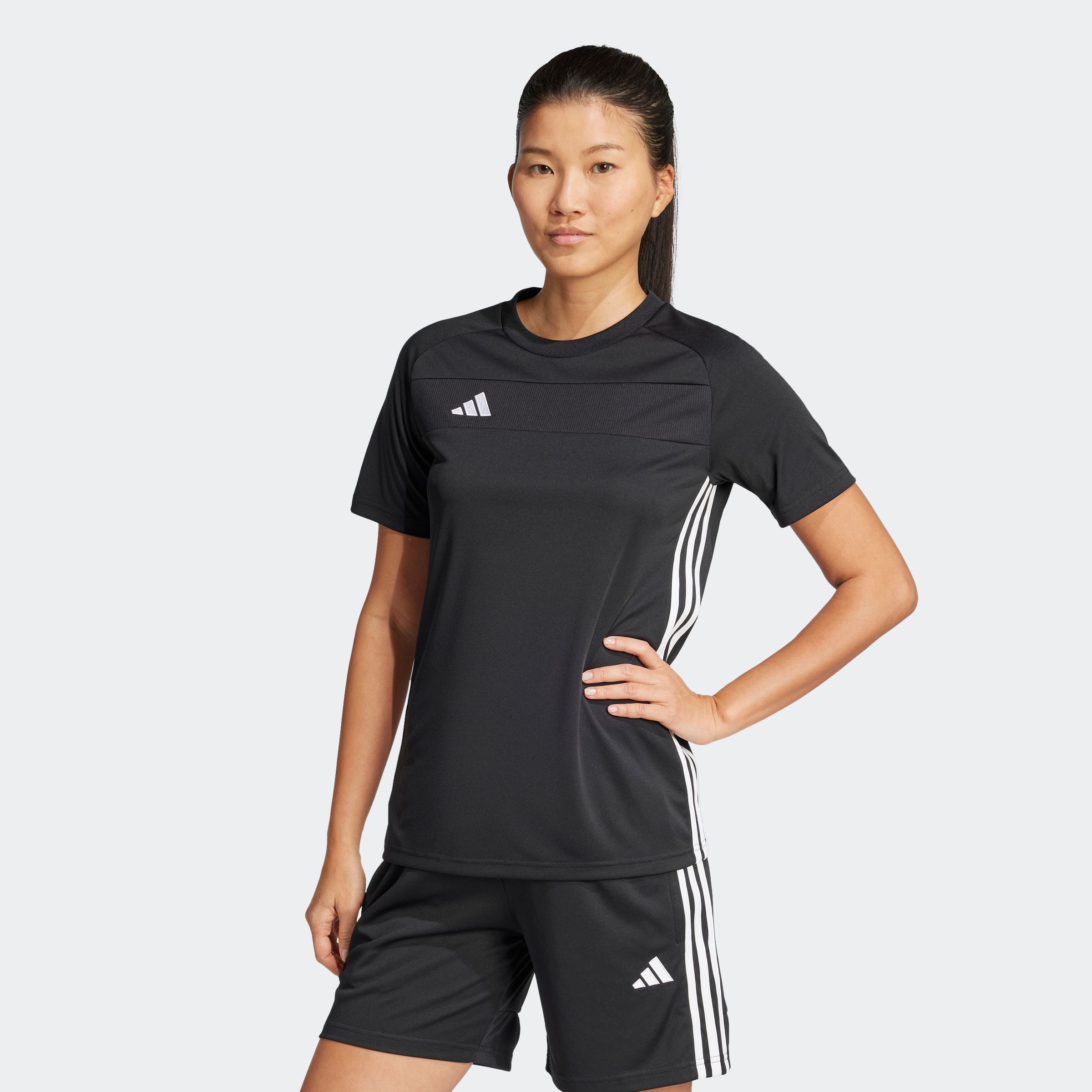 Fußballtrikot ADIDAS PERFORMANCE "TIRO ES JSY W", Damen, Gr. M, schwarz-weiß (schwarz, weiß), Obermaterial: 100% Polyester, Rundhals, Trikots Fußballtrikot