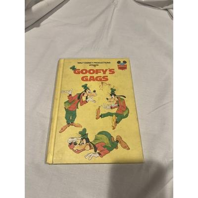 Disney Accents | Goofy's Gags 1974 Walt Disney Wonderful World Of Reading Book Club Edition | Color: Red | Size: Os