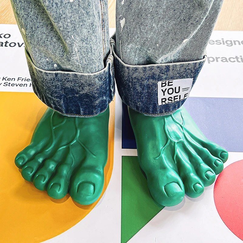 Lustige grüne Big Toe Hausschuhe Herren Strandschuhe Home Hausschuhe Parodie Riesige Fünf-Finger-Slipper Halloween Cosplay Interessante Schuhe