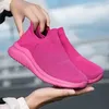 Frauen Casual Schuhe Herbst Neue Paar Stricken Mesh Socken Turnschuhe Plus Größe 44, Mode Licht Slip