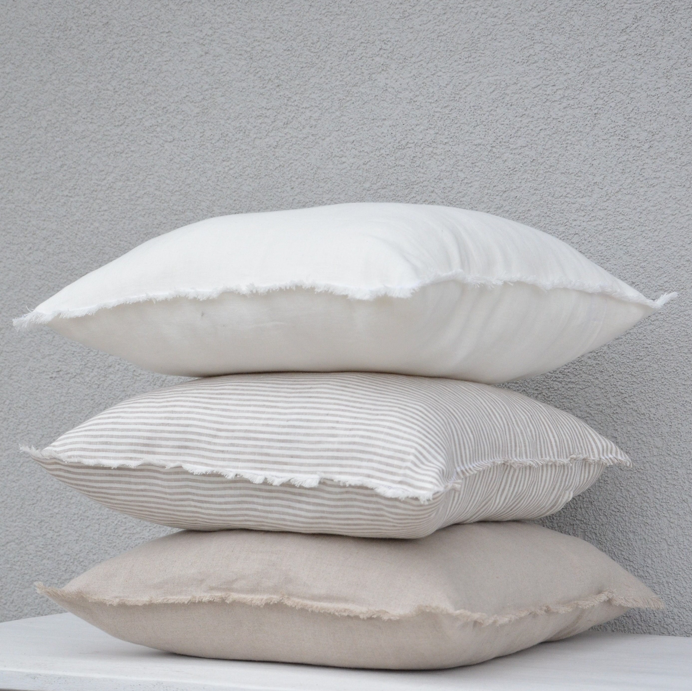Federa per cuscino in lino con frange. Federa decorativa per cuscino da letto con frange. Federa per cuscino in stile rustico. Federa per cuscino in l