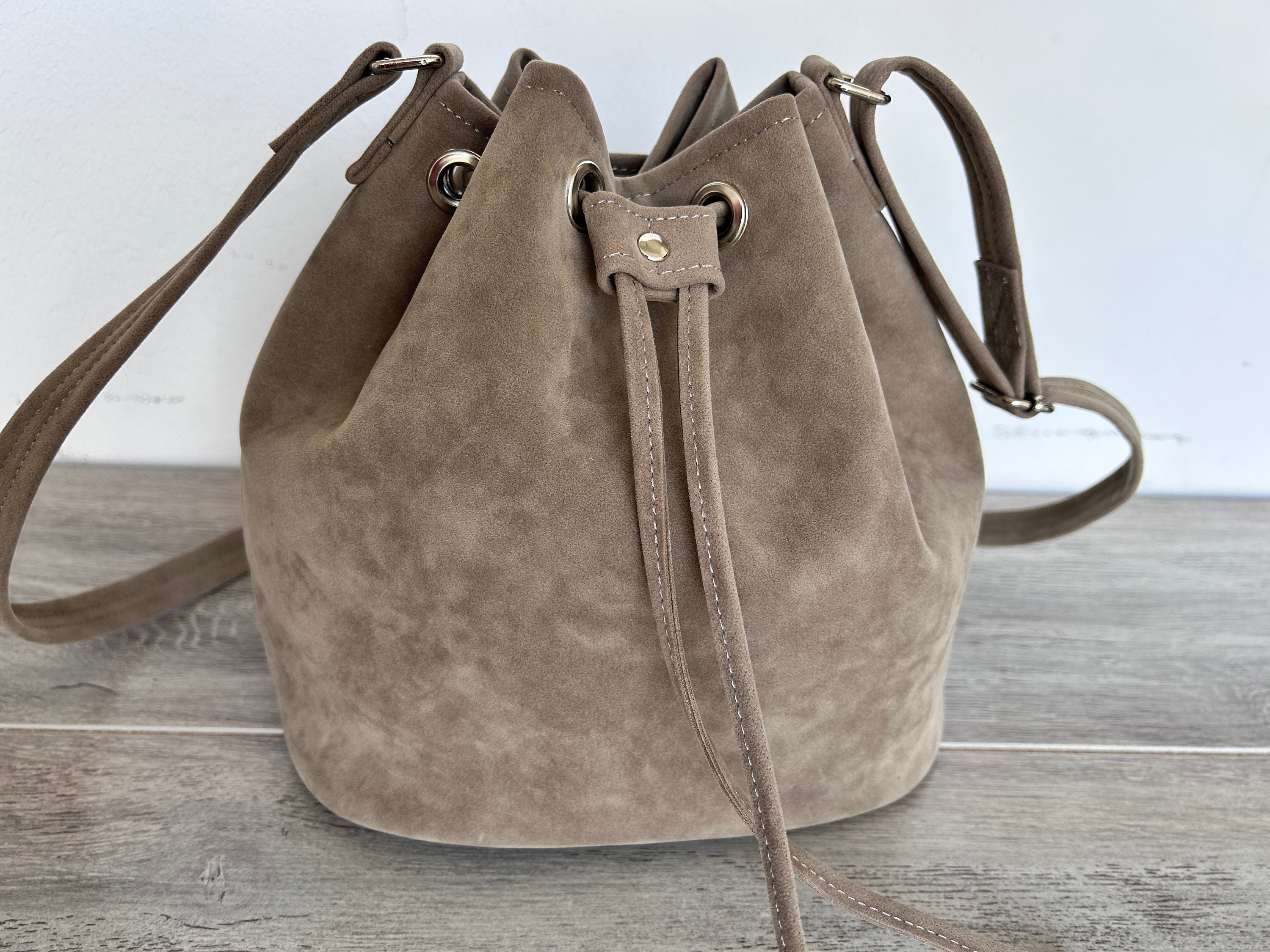 Borsa a secchiello, Borsa a secchiello in pelle scamosciata vegana, Borsa a secchiello in pelle vegana da donna, Borsa in pelle, Borsa a mano, Borsa a