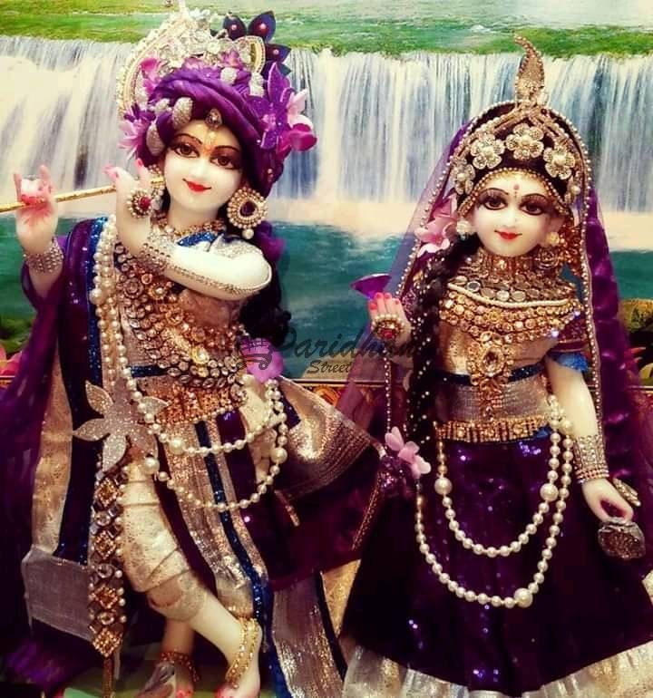 Radha e Krishna Statua in marmo ISKCON Divinità-Coppia di Krishna Radha idolo con vestiti-Radha Krishna Moorti per casa Mandir e ufficio