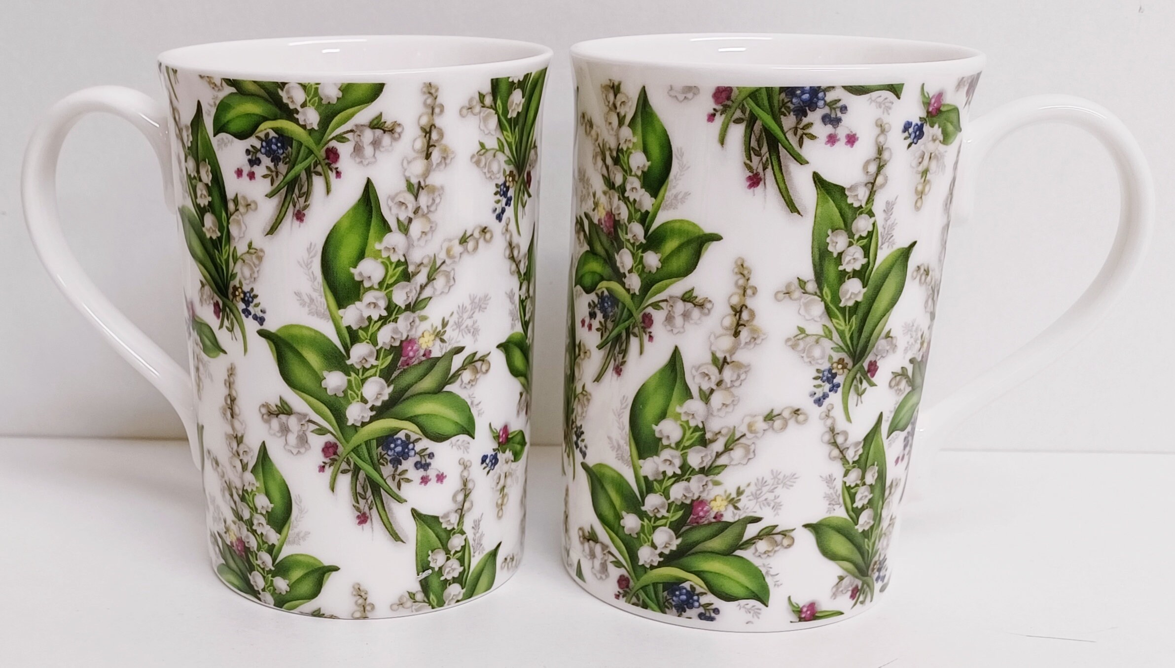 Set di 2 tazze Lily of the Valley in fine bone china da 300 ml 10,5 oz, tazze Lilies Floral Chintz decorate a mano nel Regno Unito